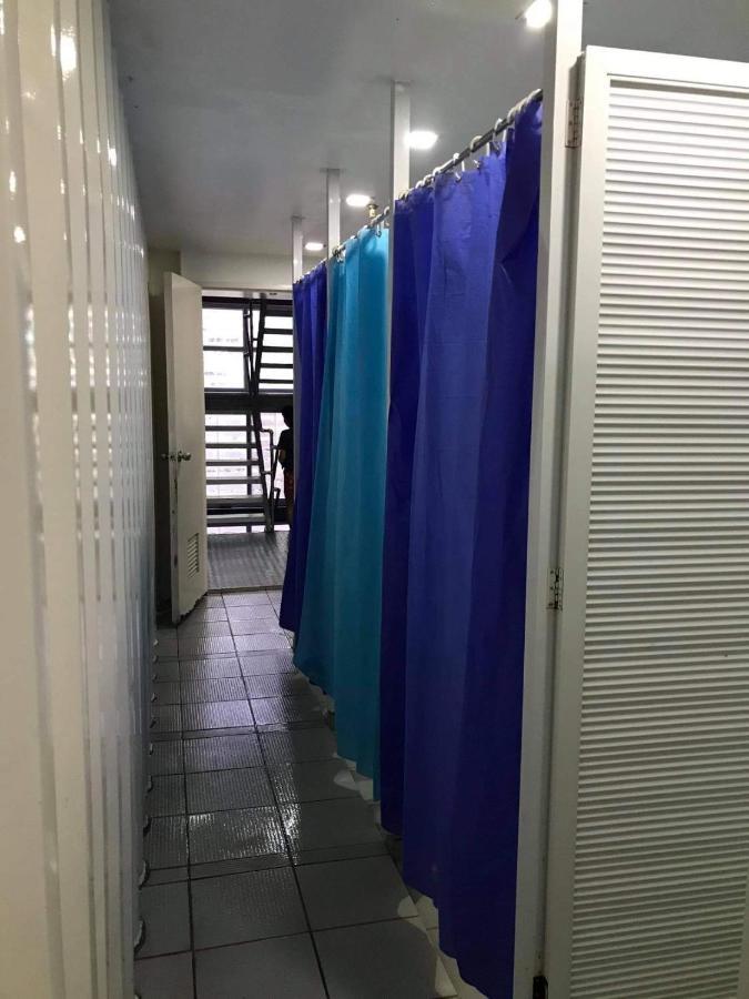 Burgos Hub Hostel Pasay Exteriör bild